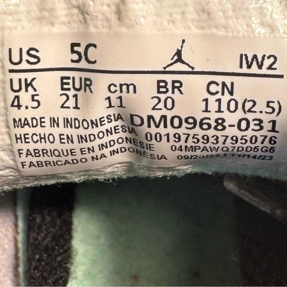 Nike Air Jordan 3 Retro ‘Green Glow’ (TD) Shoes DM0968-031‎ Toddler Size 5C